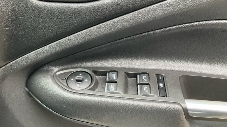 Ford Kuga 1.5 TDCi Titanium 5dr 2WD Diesel Estate